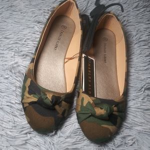 Camo flats